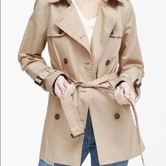 *SOLD* BANANA REPUBLIC Water-Resistant Short Trench Coat - Picture 10 of 11